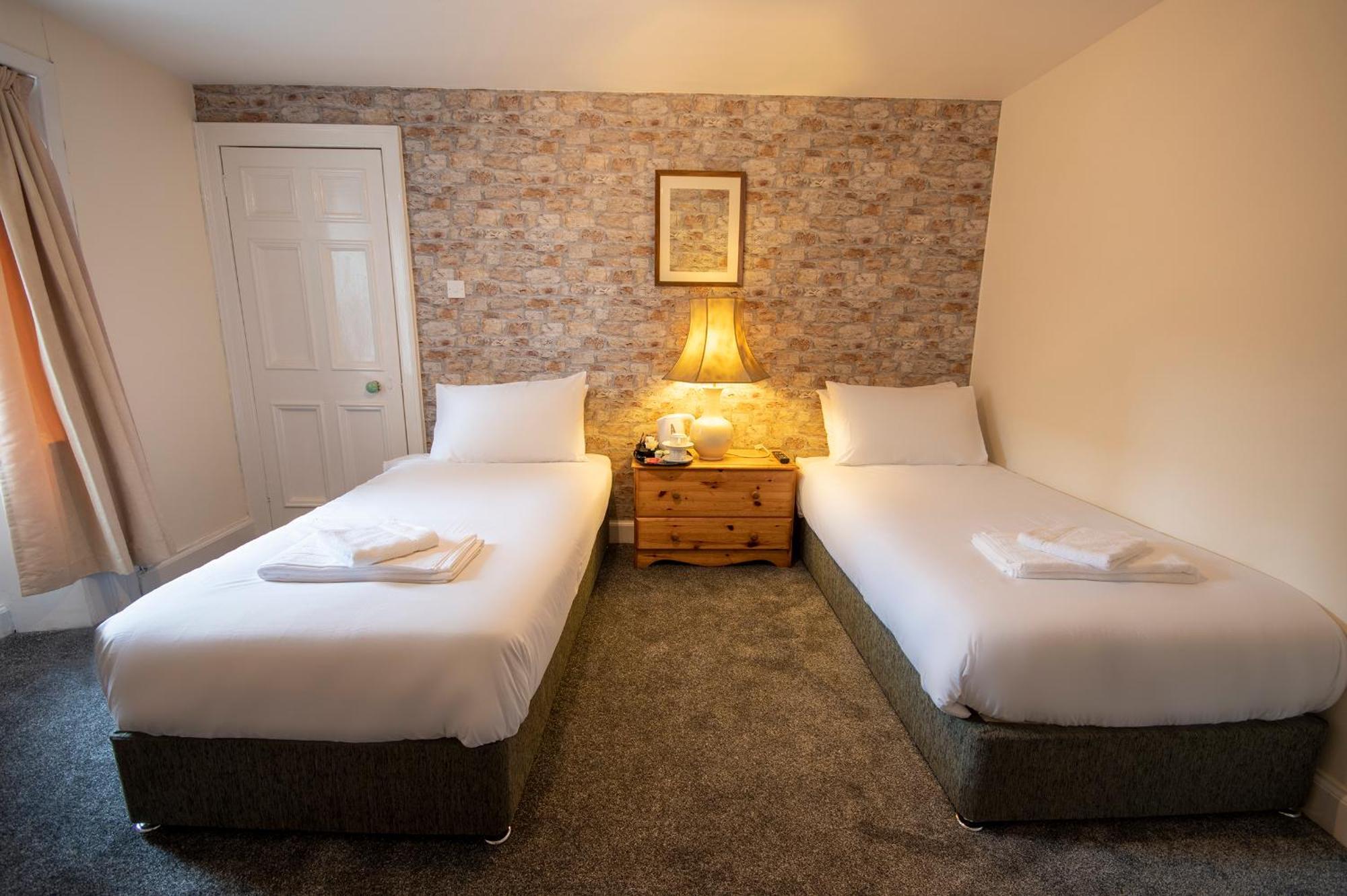 Douglas Arms Hotel by Paymán Club Castle Douglas Quarto foto